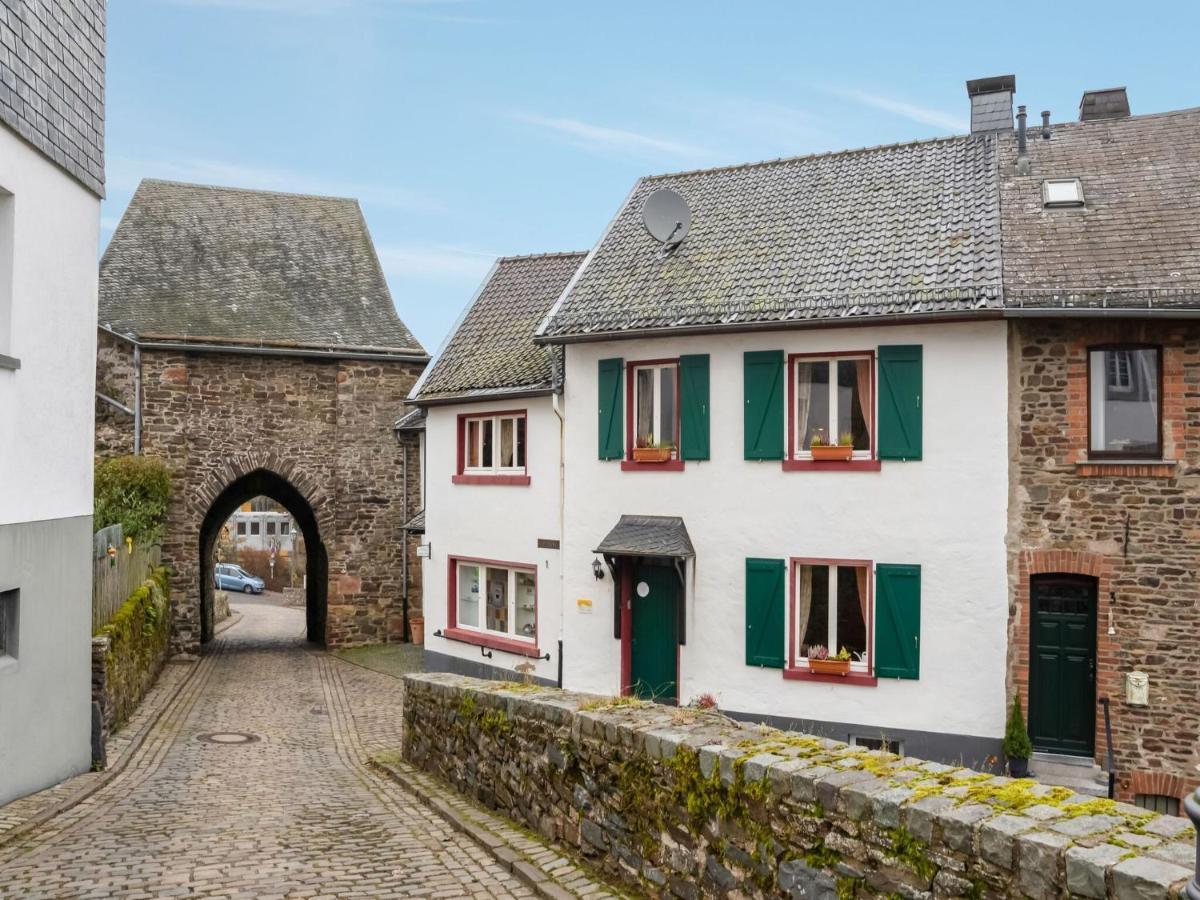 Apartment in Hellenthal Reifferscheid with Wellness Oasis Exterior foto