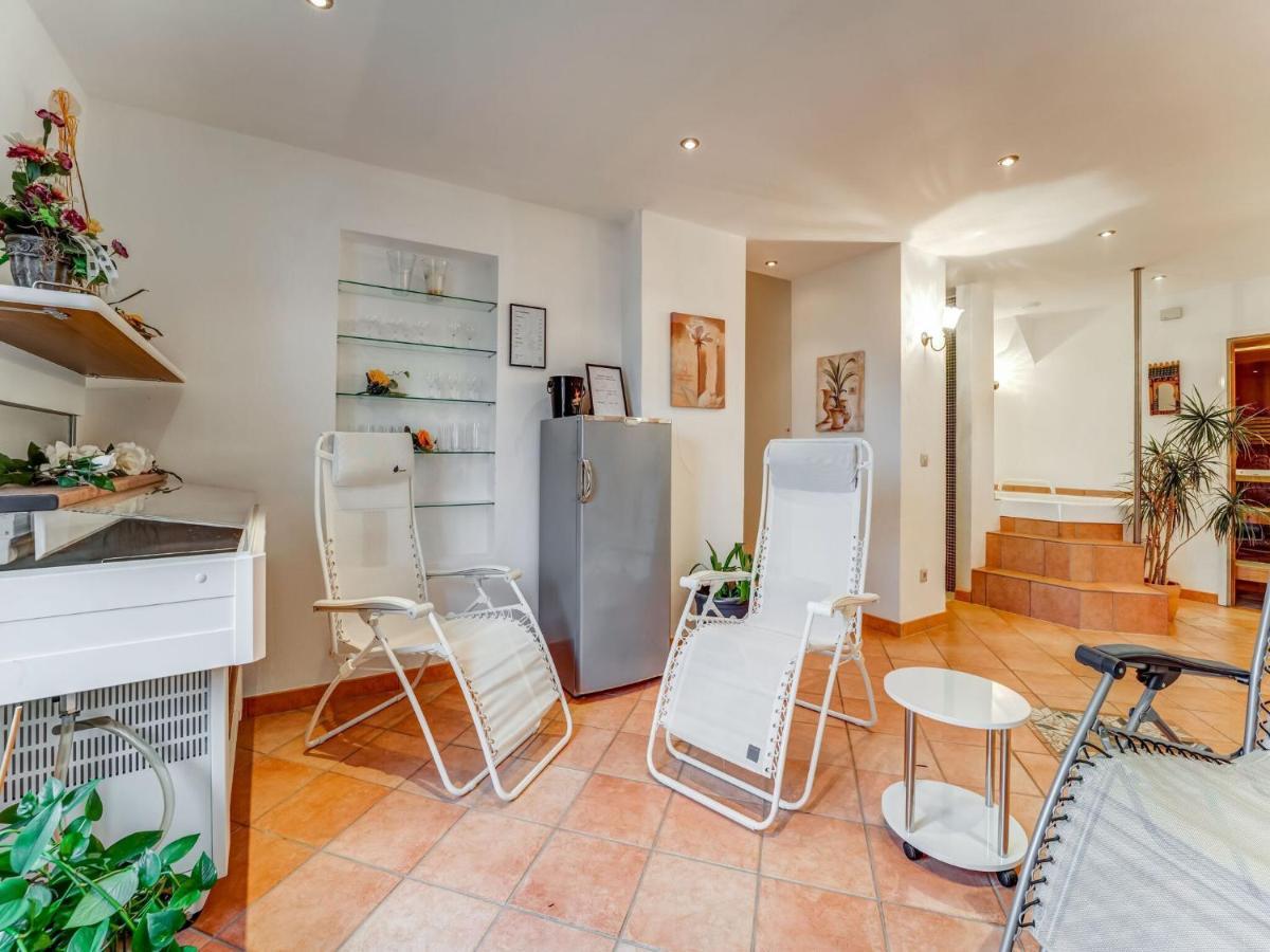 Apartment in Hellenthal Reifferscheid with Wellness Oasis Exterior foto