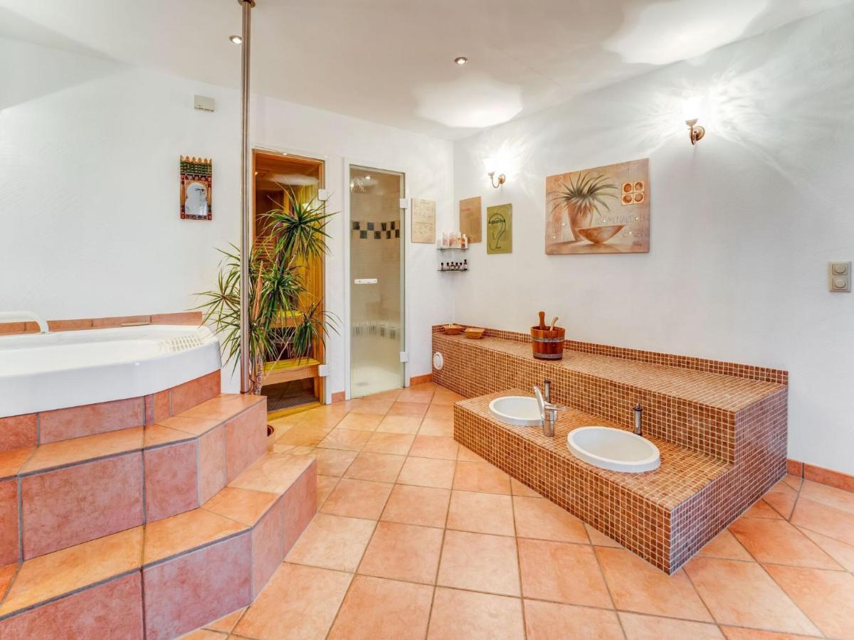 Apartment in Hellenthal Reifferscheid with Wellness Oasis Exterior foto